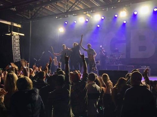 sold-out-farm-concert-series-ft-gunnar-the-grizzly-boys-3025-6