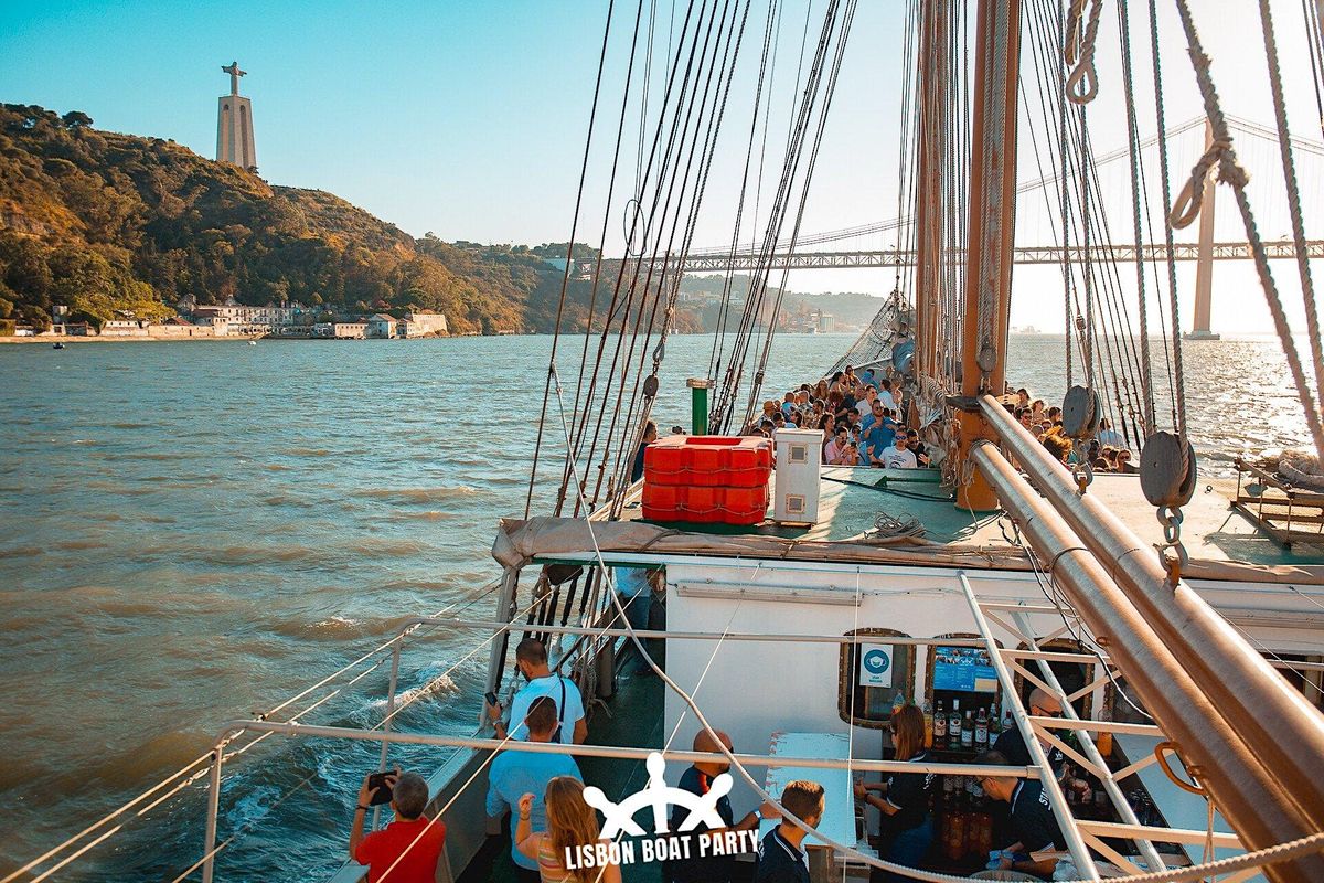 The Lisbon Boat Party / Amazing sunset sailing tour Weekday, Cais Rocha ...