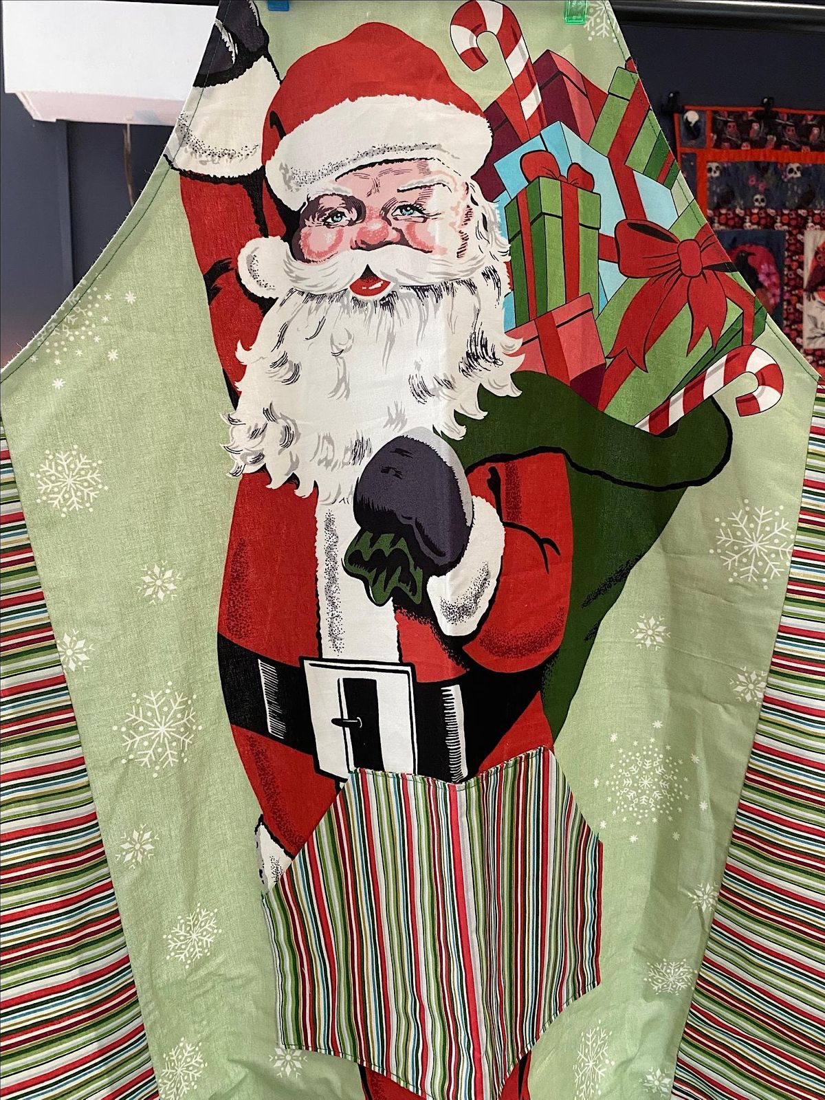 Christmas Apron, Blue House Fabrics, Ystradgynlais, November 18 2023