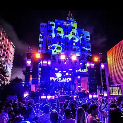 SLS Pool Party Miami Saturday night Pool Party, 1701 Collins Ave