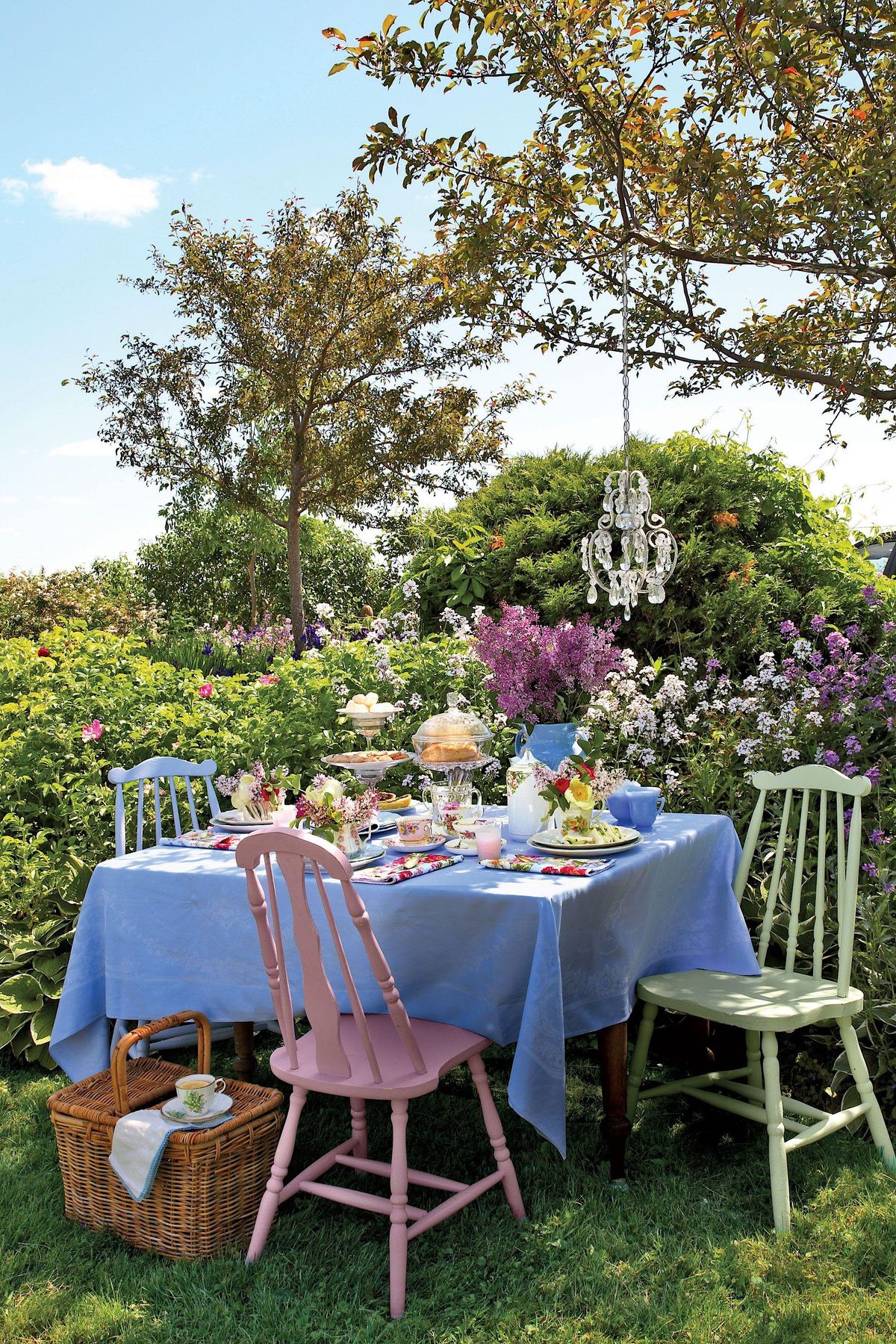 Mother + Daughter High Tea Party, Main St. Events by 1885 Grill, ACWORTH, 13 May 2023 AllEvents.in