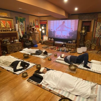 Sound Bath Meditation with Tibetan & Crystal Singing Bowls Chimes & Gong