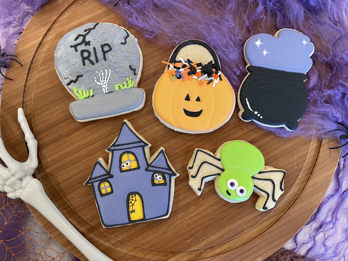 Spooky Halloween Beginner Cookie Class, Sugarbee Custom Bake Shop