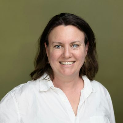 Hope Coppinger, Working Thread Creative Strategy logo