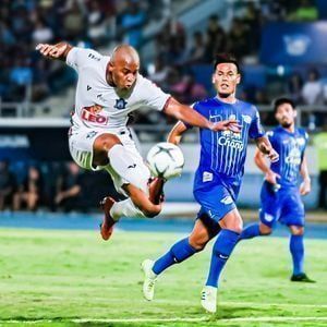 Utica City FC at Kansas City Mavericks at Cable Dahmer Arena