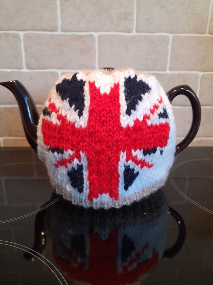 HORNSEA EMPORIUM CORONATION CRAFT MARKET, MON 8TH MAY, 10 - 3PM, ST