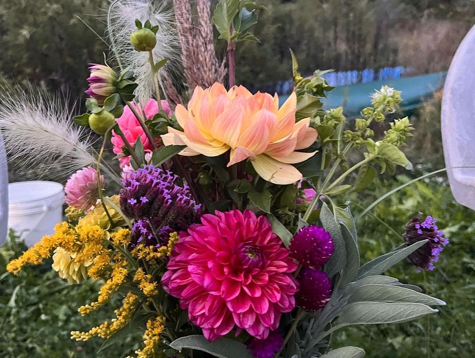 Artful Flower Arranging, Pie in the Sky Berry Farm, Northampton, 15