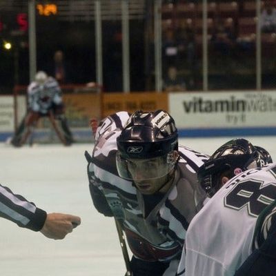 Muskegon Lumberjacks vs. Sioux City Musketeers