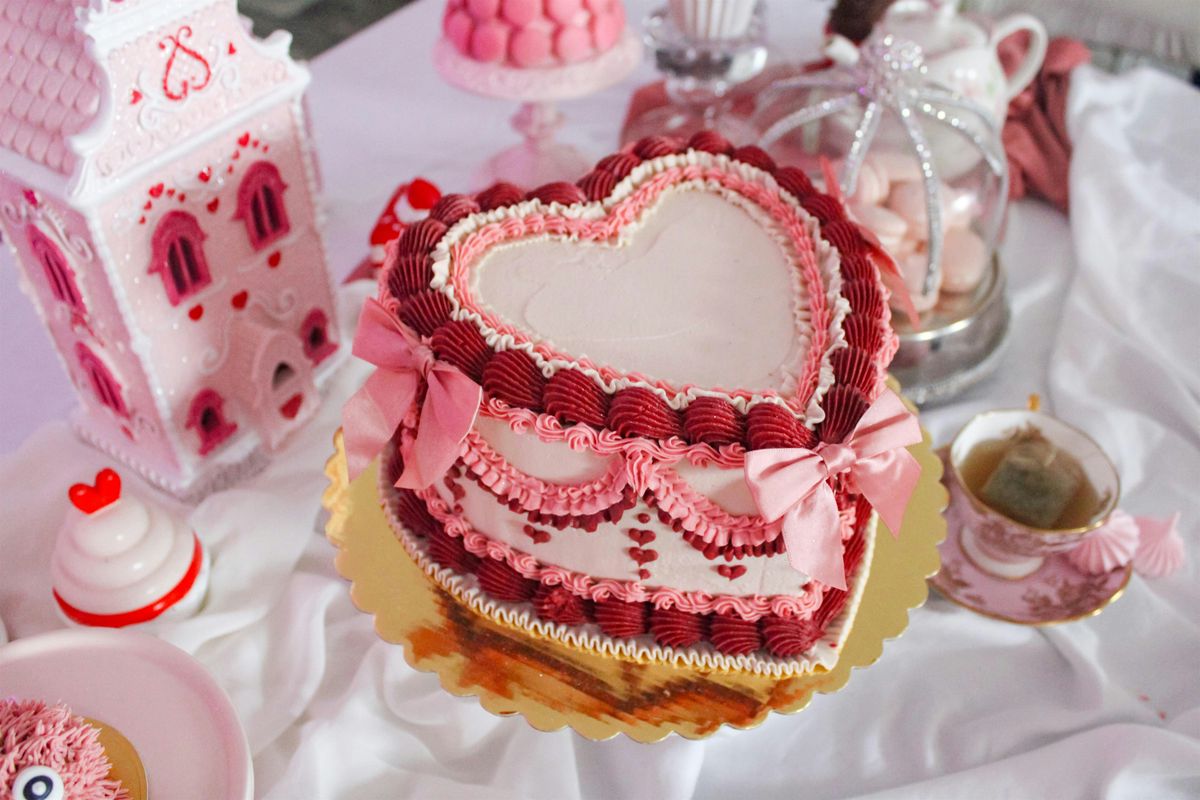Vintage Heart Cake Decorating Class, 26 February | Event in Grand Rapids | AllEvents