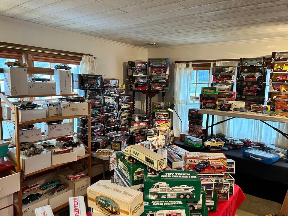 North Winton Village Estate Sale, Rochester, N.Y., December 1 to