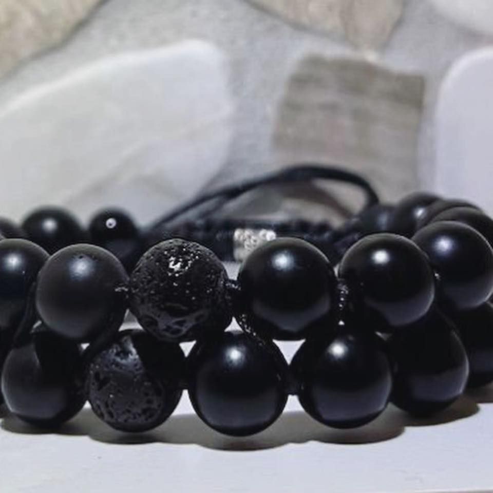 unisex-beaded-onyx-bracelet-water-street-district-henderson-march-30