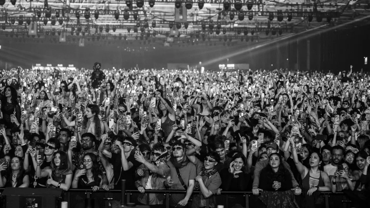 Calvin Harris, Swedish House Mafia, FISHER, Chris Lake, Skrillex, Peggy ...