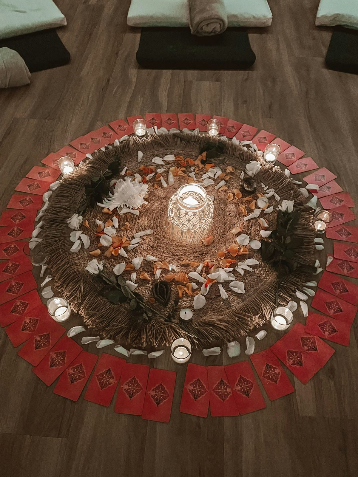 Full Moon Women Circle - An invitation to pause and connect, 6 December | Event in Berlin | AllEvents