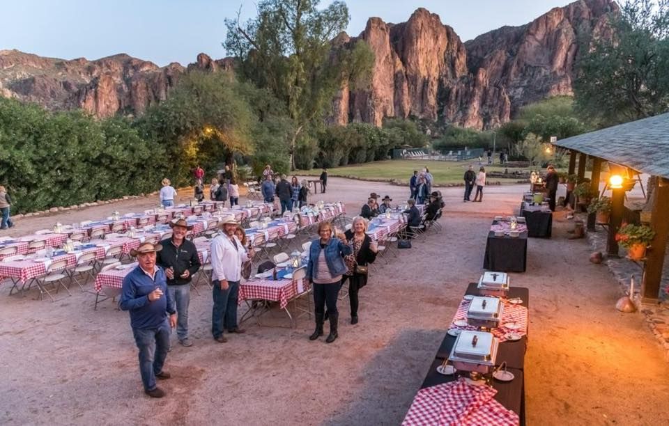 burgers-and-brisket-bbq-at-saguaro-lake-ranch-w-innocent-joe-saguaro