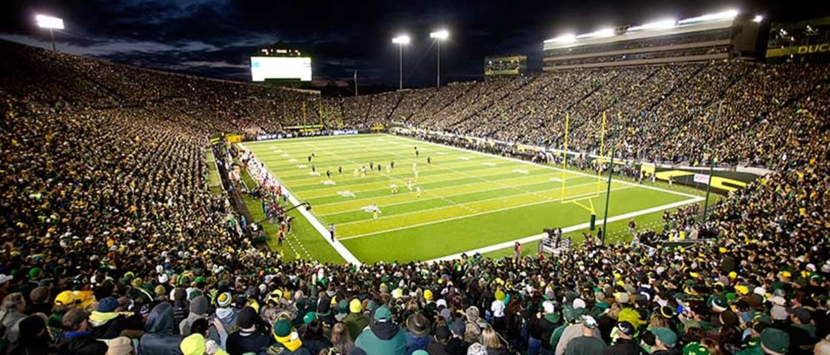 Oregon Ducks at Illinois Fighting Illini Football at Gies Memorial ...