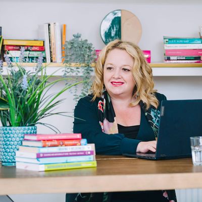 Donna Gilbert trading as Turned on its head logo