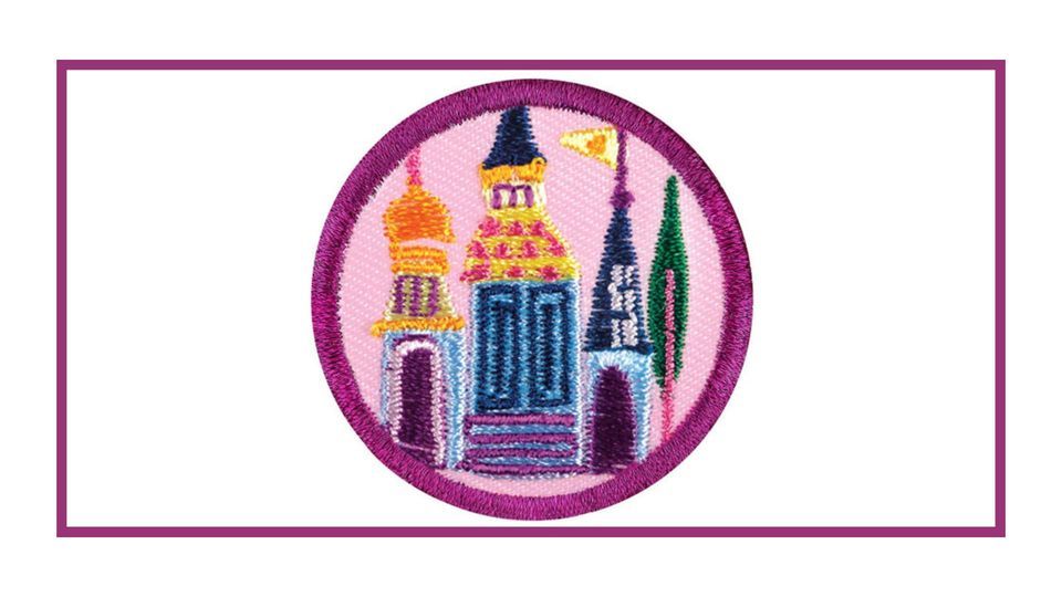 junior-girl-scout-playing-the-past-badge-workshop-63-w-chocolate-ave