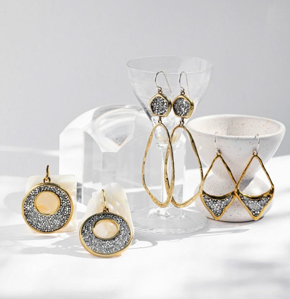 Waxing Poetic Pop Up, Tres Chic Boutique, Brenham, 7 December 2023 ...