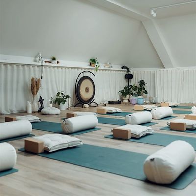 The Light House London logo