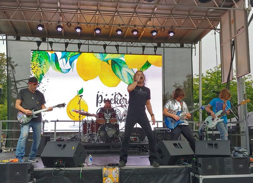 temecula-wine-and-beer-garden-gets-rocked-temecula-wine-and-beer