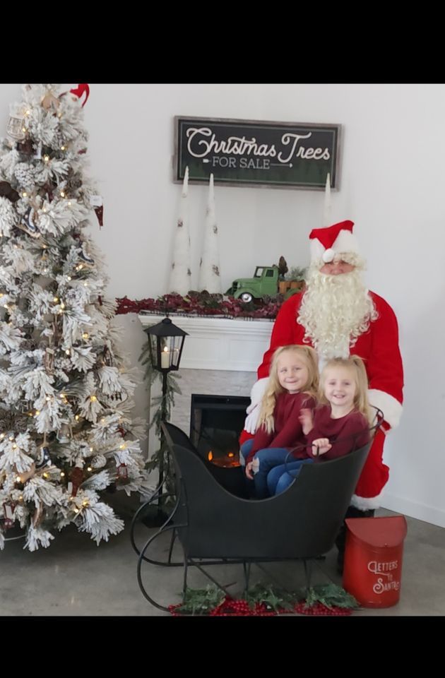 Pictures with Santa, Lily of the Valley Blair, Ettrick, December 3 2023