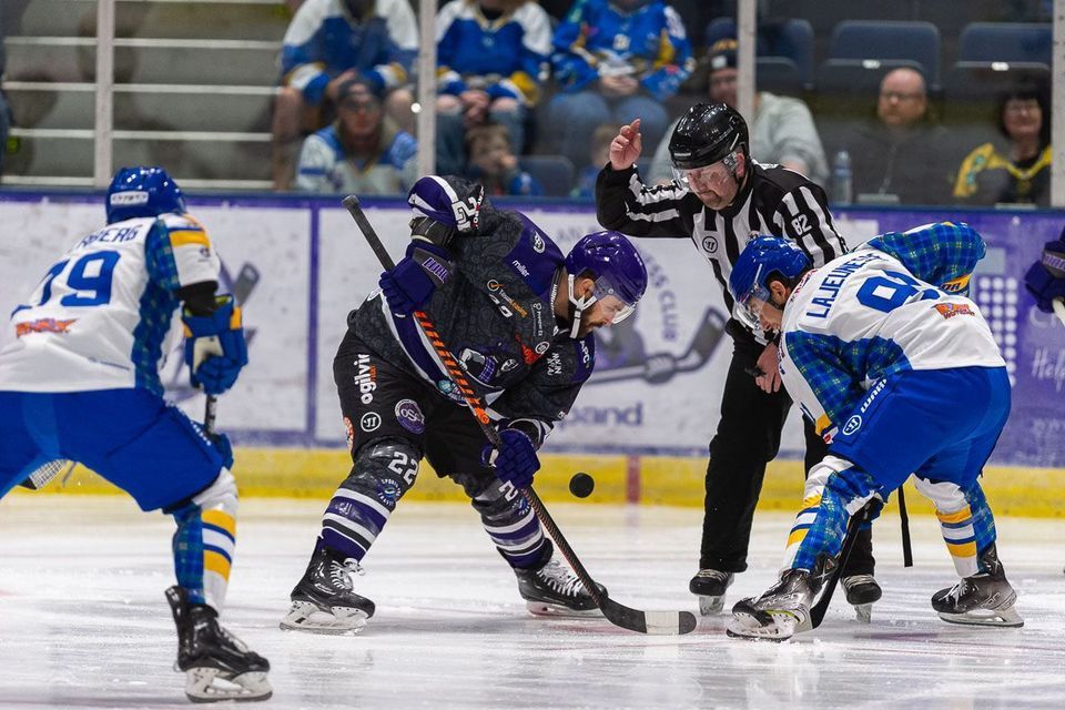 Glasgow Clan vs Fife Flyers Elite Ice Hockey League, Braehead Arena