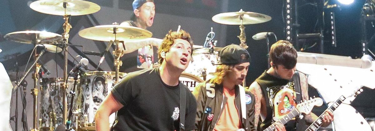 Pierce The Veil with Sleeping With Sirens and Daisy Grenade, 24 May | Event in Burgettstown | AllEvents