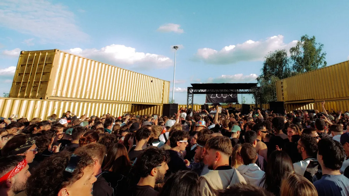 2HOT2PLAY, Alignment, Ciara Cuvé, MCR-T, Noise Mafia, Ueberrest, SUMIA in Amsterdam