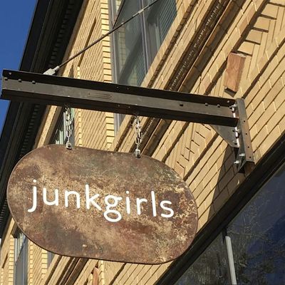 JunkGirls Workshops