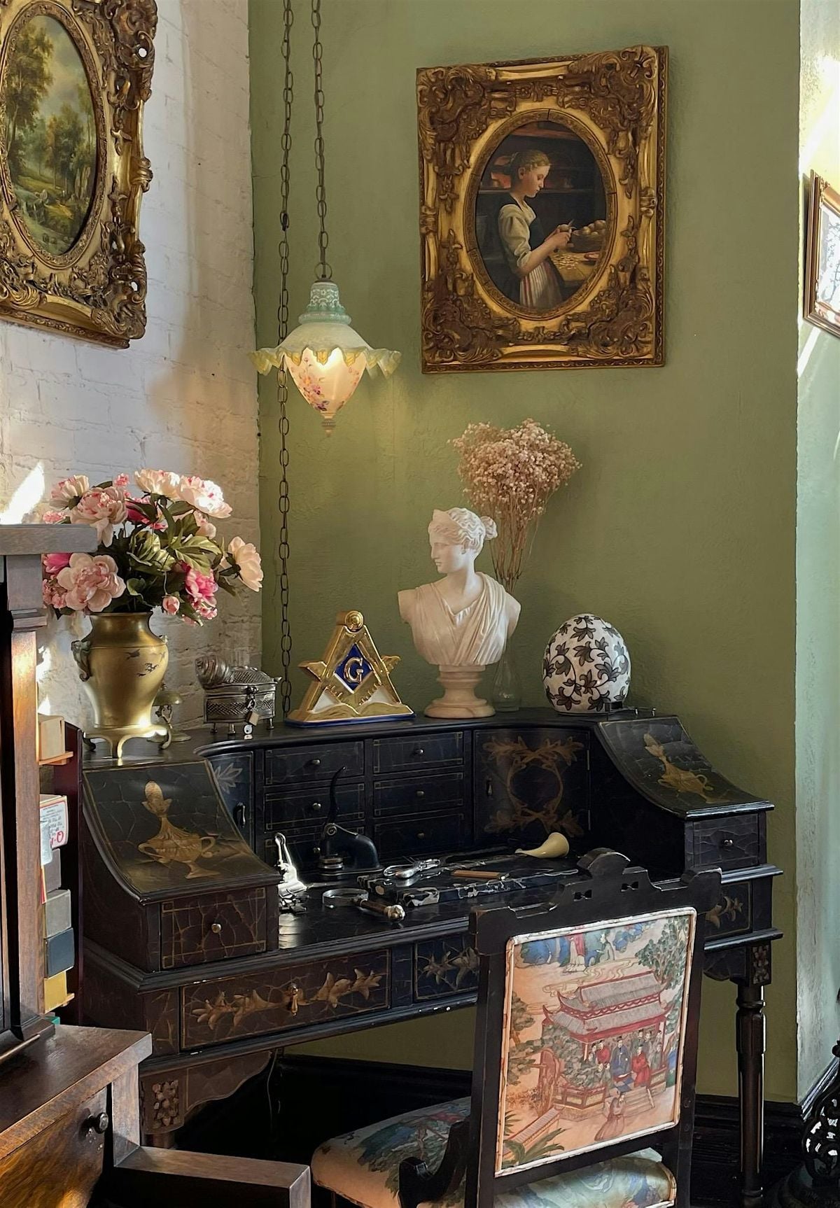 M**der Mystery Dinner - Celebrate the New Year!