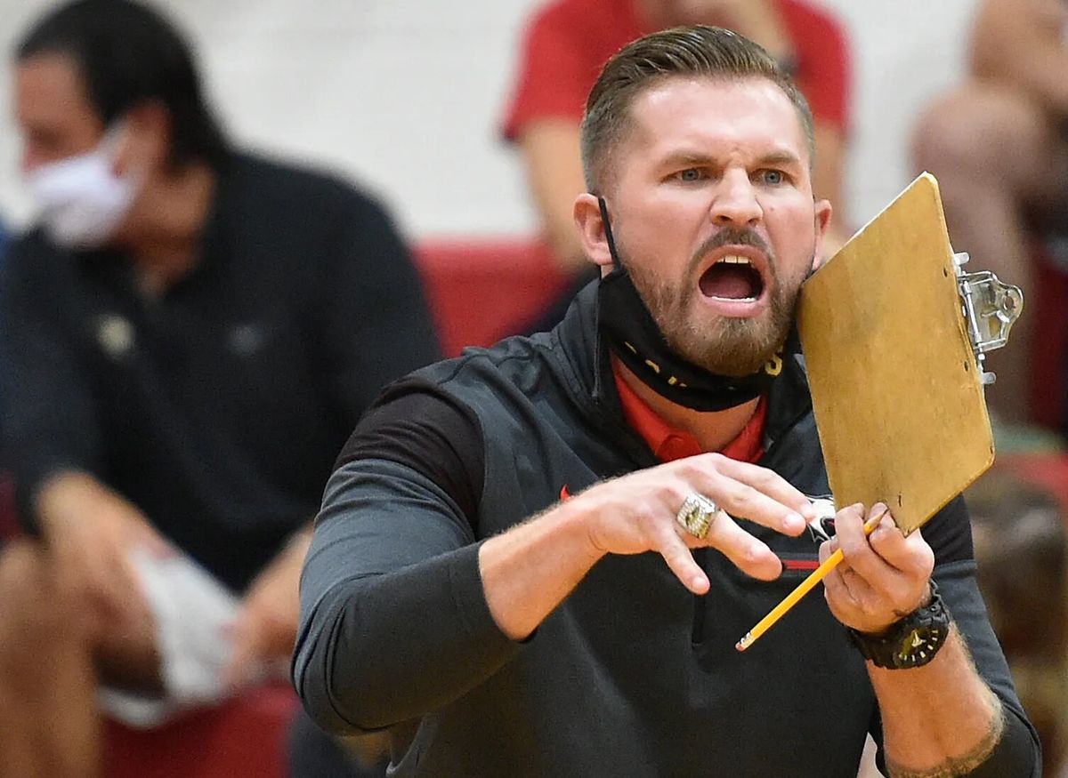 Mercer Bears at Western Carolina Catamounts Mens Basketball at Liston Ramsey Activity Center, 25 February