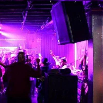 TRIAD OLD SCHOOL logo