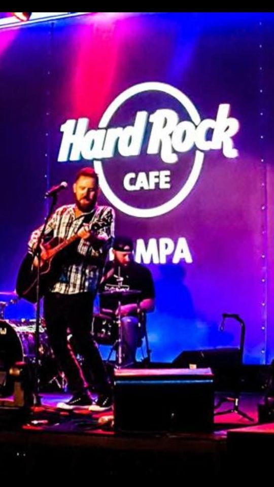 Lanny Z @ Raccoons Valrico, FL, Raccoons Bar and Grill, Valrico, July