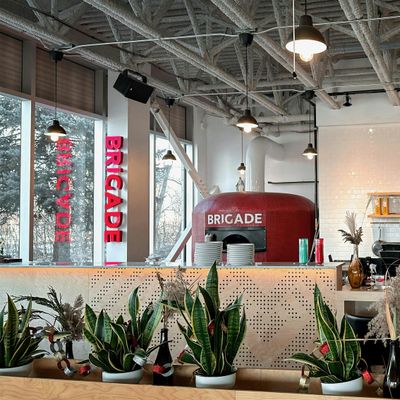 Brigade pizzeria Boucherville logo