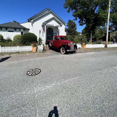 THE PARSON'S TABLE RESTAURANT logo