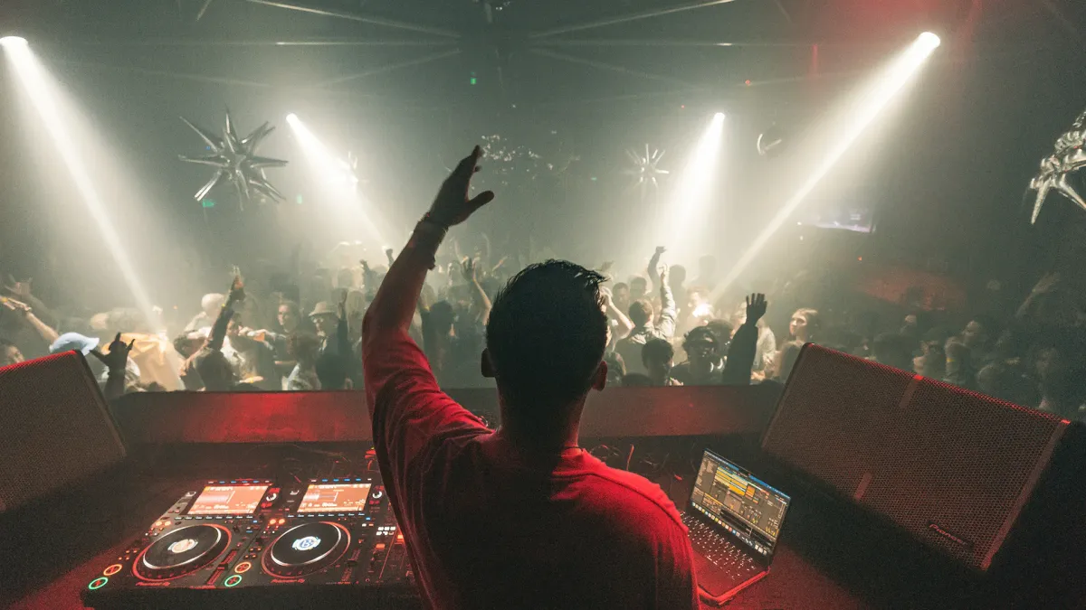 Matt Sassari, VIZE, MBP, YAMAS in Westerdeichstrich, 15 August | Event in Westerdeichstrich | AllEvents