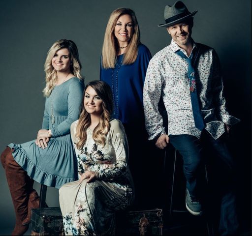 Lqu1j2a7sld1xm Primitive Quartet Christmas Pigeon Forge Tn 2021