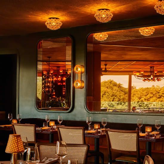 Thanksgiving Day Parade INDOOR VIEWS & PREMIUM BRUNCH from Columbus Circle, 27 November | Event in Manhattan