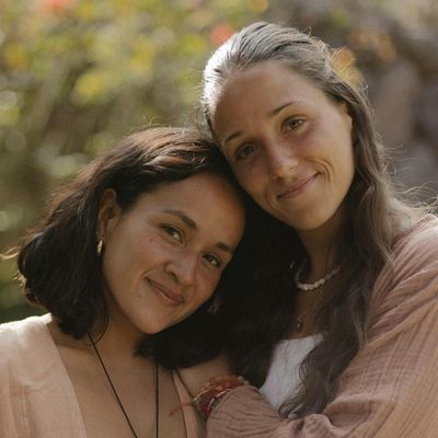 Alejandra Dueñas logo