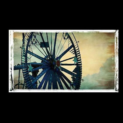 Whirligig Pictures logo