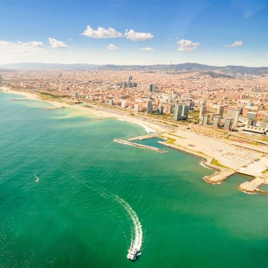 SkyWalk 360º en Barcelona: recorrido a pie por el casco antiguo, vuelo en helicóptero y paseo en barco | AllEvents