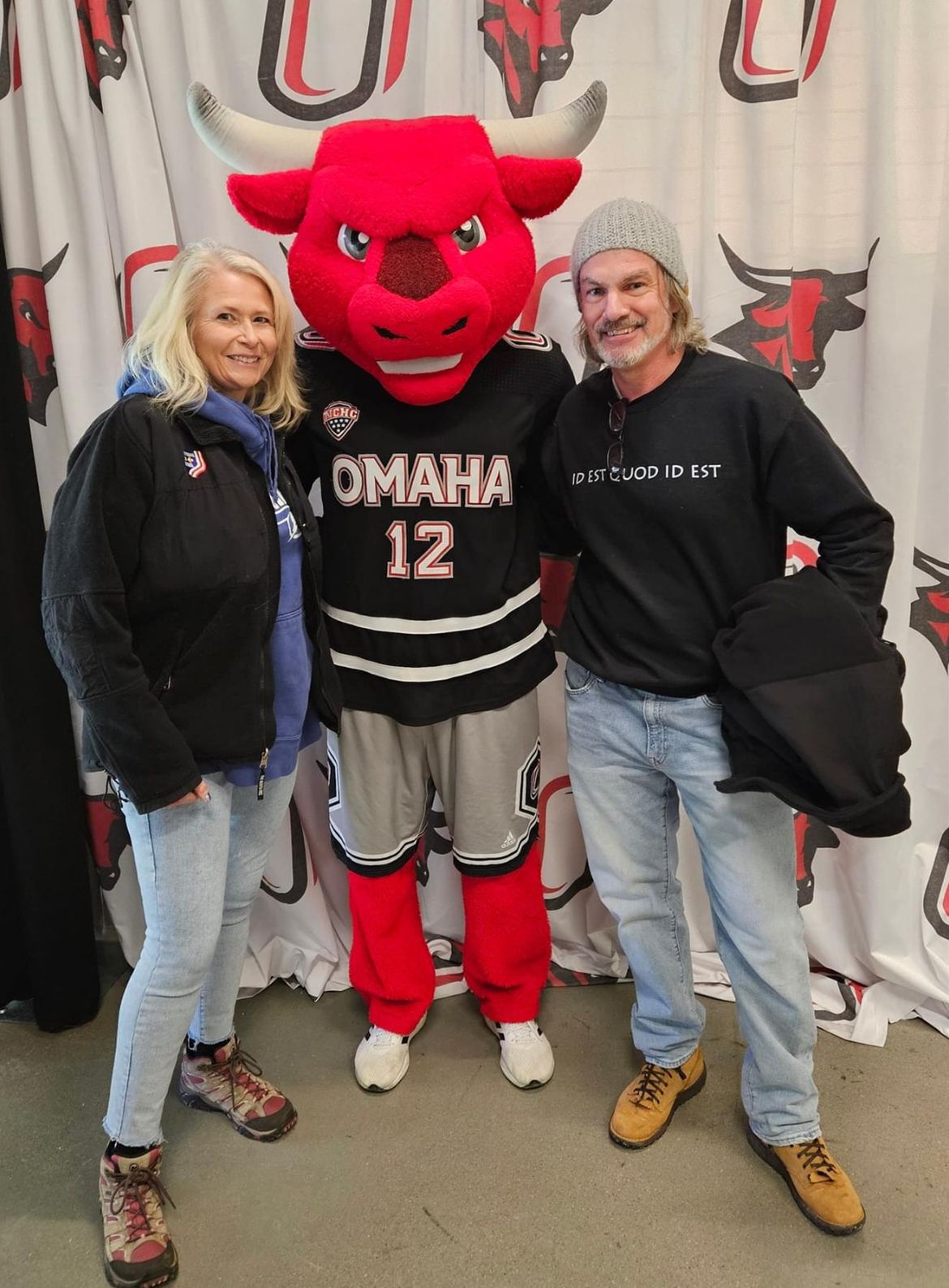 Nebraska Omaha Mavericks at Denver Pioneers Men's Hockey