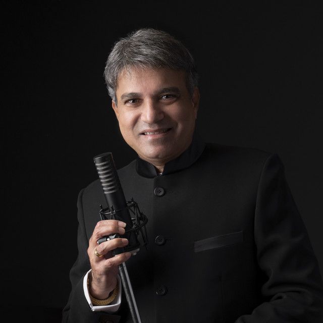 Sudesh Bhosle, Kavita Krishnamurthy, Shabbir Kumar, Padmini Kolhapure, Anup Jalota, Anu Malik, Suresh Wadkar, Hema Malini in Mumbai