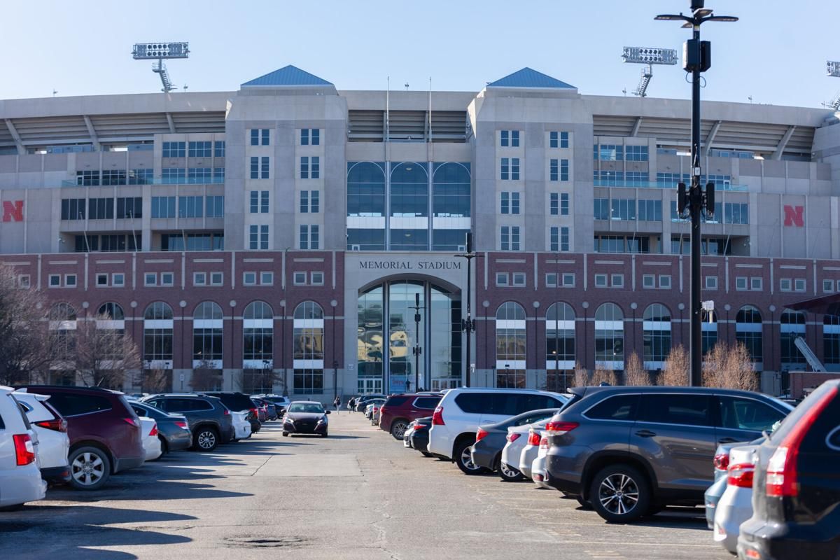 Parking Zach Bryan with Kings of Leon and J.R. Carroll, 11 April | Event in Louisville | AllEvents