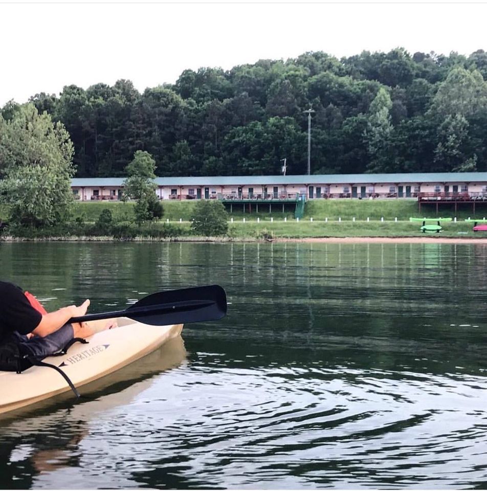 Tanglewood Lodge Annual 4th of July show, Tanglewood Lodge, Rogers