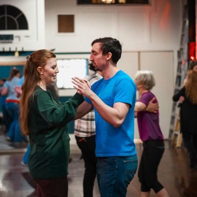 La Grande Dance Community, Israel Castellon logo