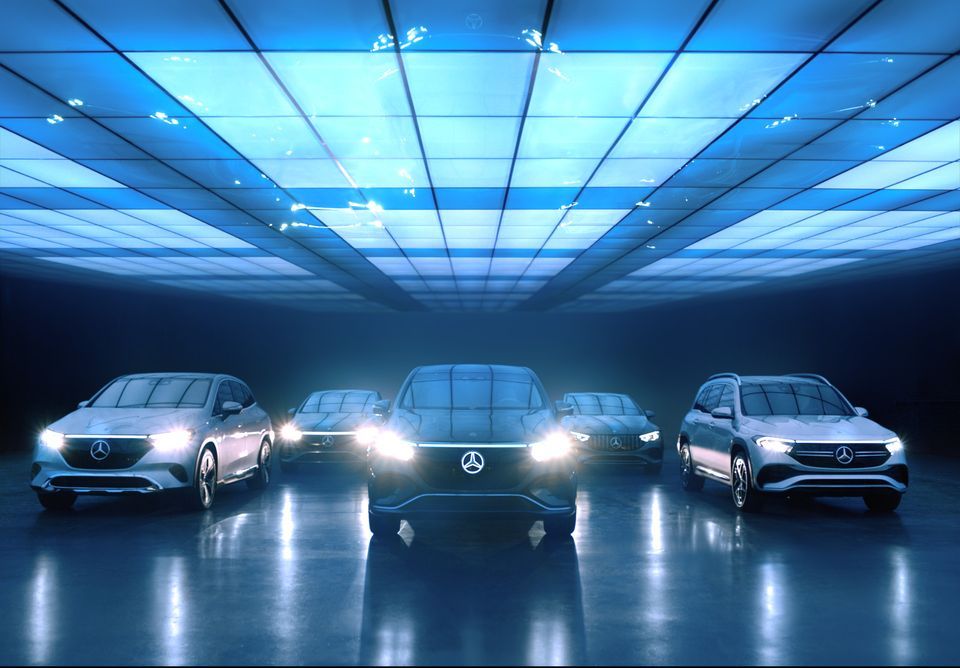 Electric Dream Days, MercedesBenz Ottawa Downtown, 22 May to 31 May