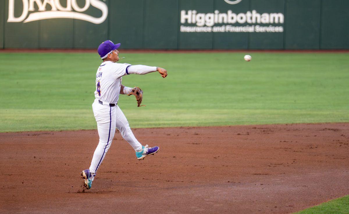 LSU Tigers vs. Texas Longhorns Baseball, Alex Box Stadium, Baton Rouge ...