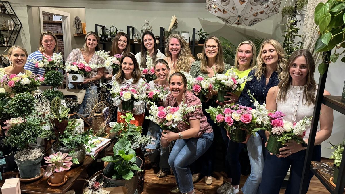 English Country Garden Arrangement Workshop, 14 August | Event in Andover | AllEvents
