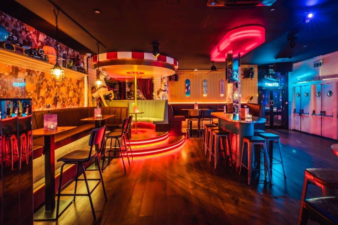 Singles Social &amp; Party in Shoreditch with Complimentary Drink ! Happy Hour! All Ages! | Event in London